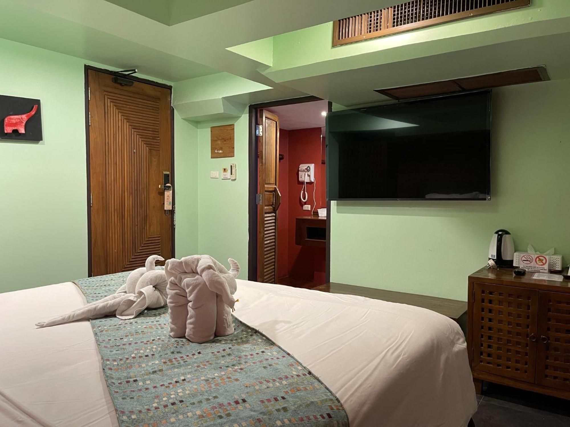 The Guest Arak Boutique Hotel Chiang Mai Luaran gambar